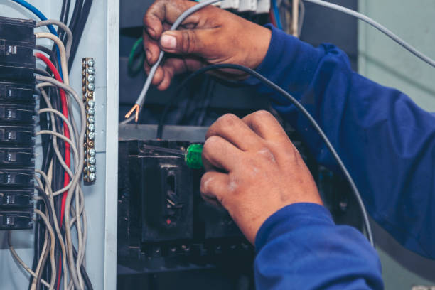 Best Local Electrician Companies  in Mcminnville, OR